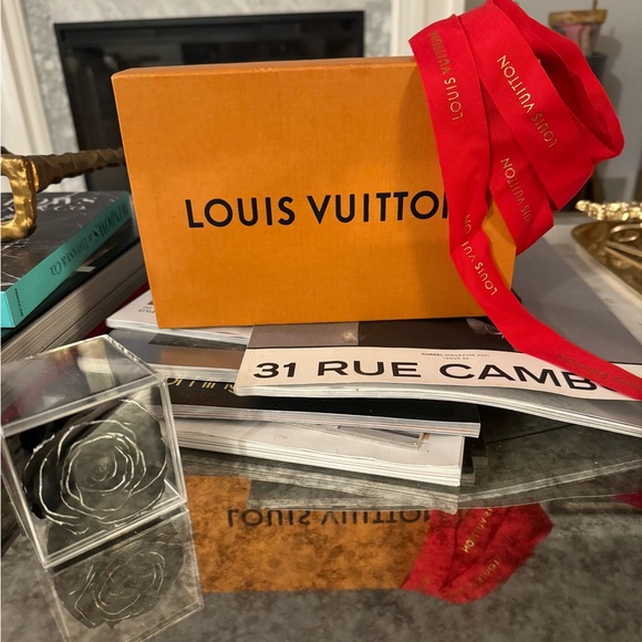 Authentic Louis Vuitton Holiday Ribbon - Picture 1 of 1